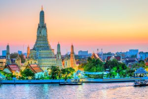 探索泰國：鄭王廟（黎明寺）的壯麗與文化魅力