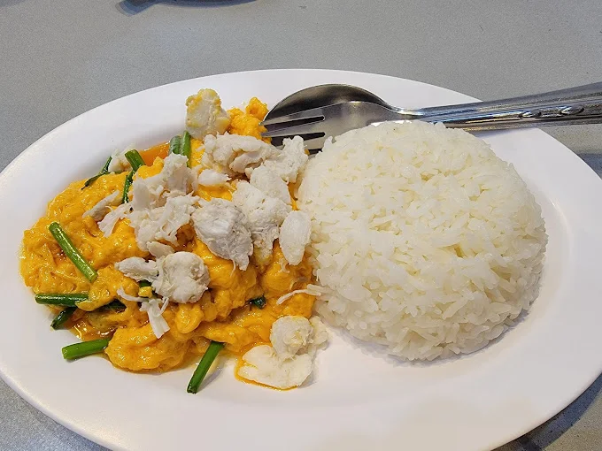 曼谷 CHULA50 Kitchen 咖哩炒蟹與海鮮外送