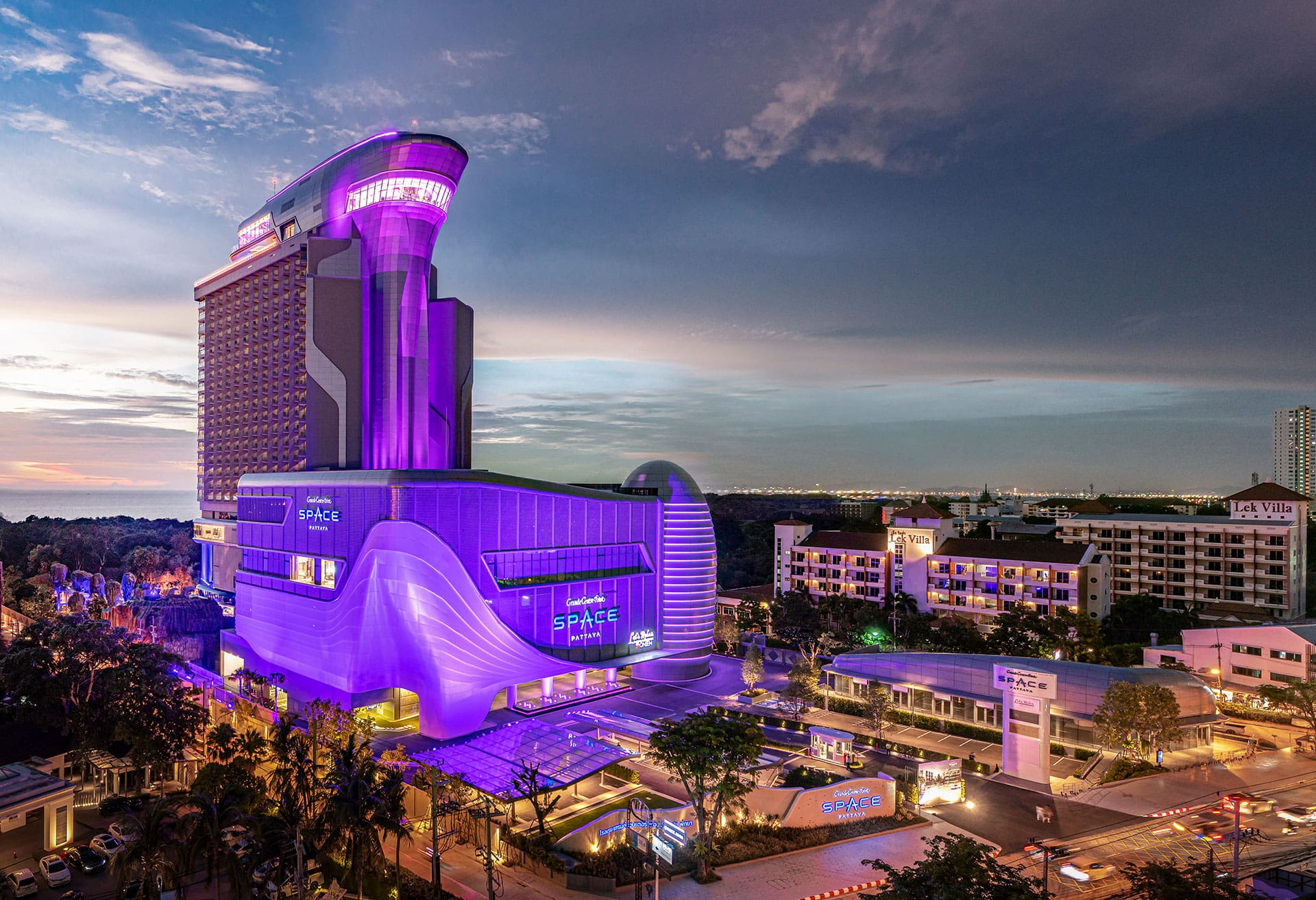 芭達雅親子飯店推薦 Grande Centre Point Space Pattaya 星際主題水上樂園飯店