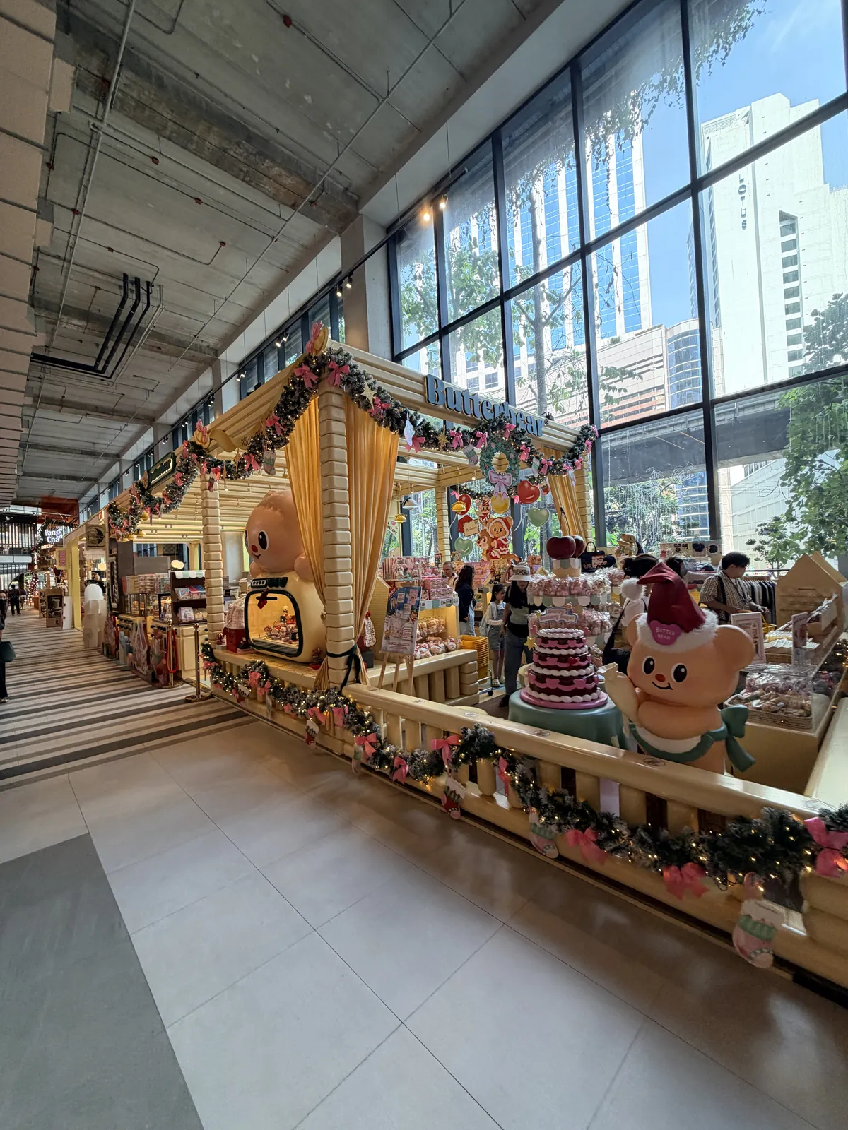Emsphere GF Butterbear 奶油小熊專賣店完整外觀