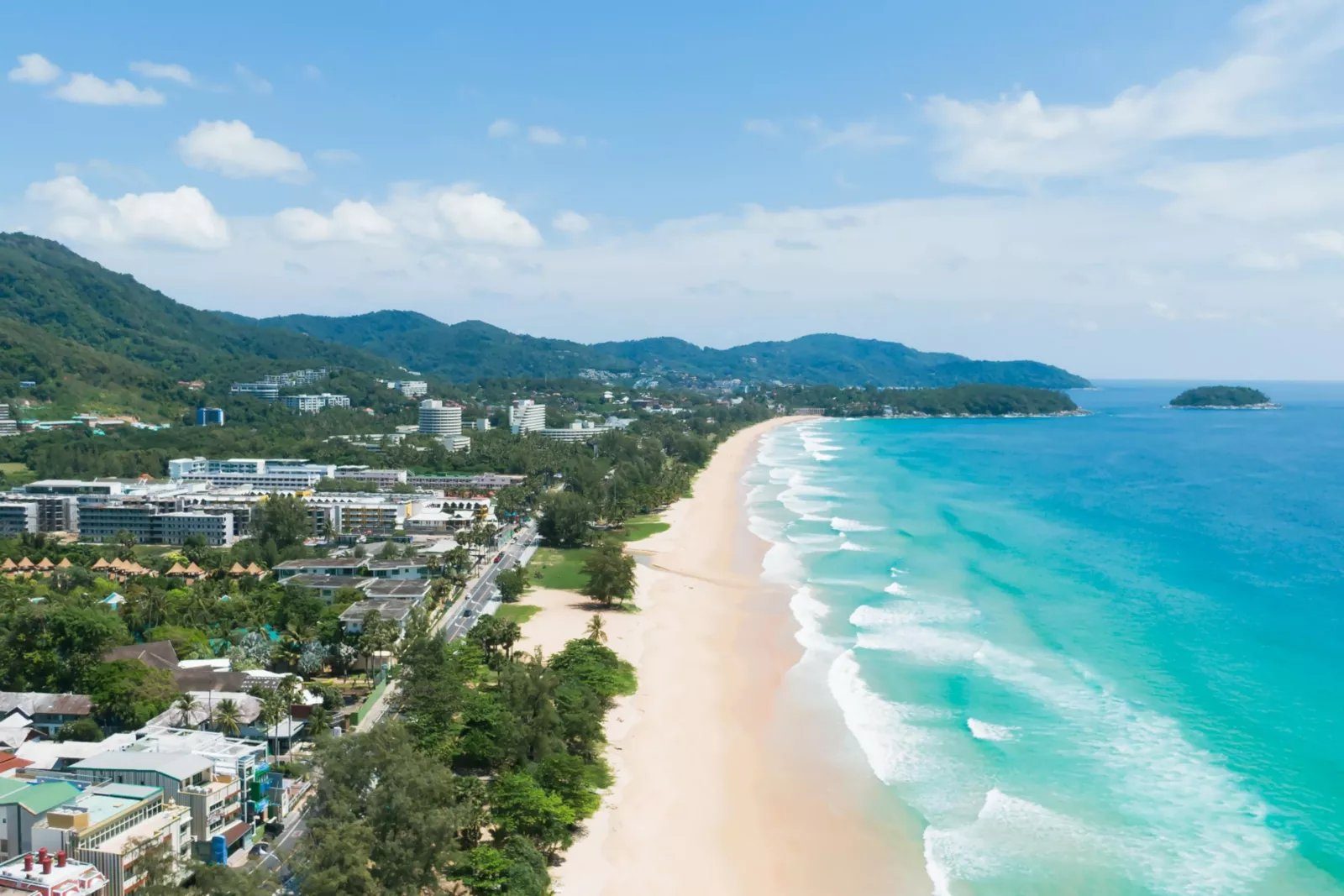 普吉島卡隆海灘假日度假村 卡隆海灘的長沙灘空拍
