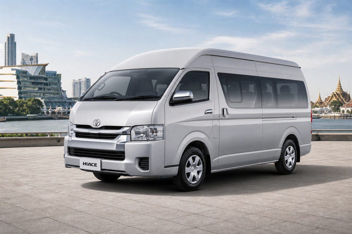 泰國包車主力車款豐田 HiAce 豪華商務保母車
