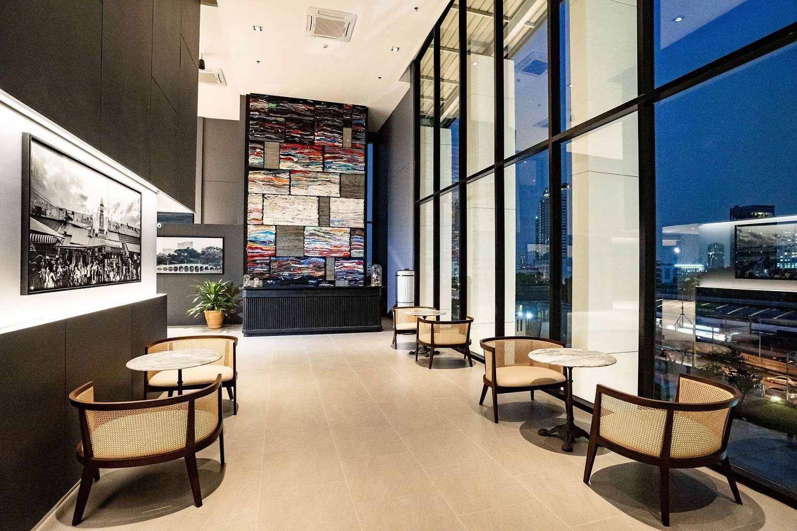 曼谷恰圖恰貝斯特韋斯特飯店，大廳休息區