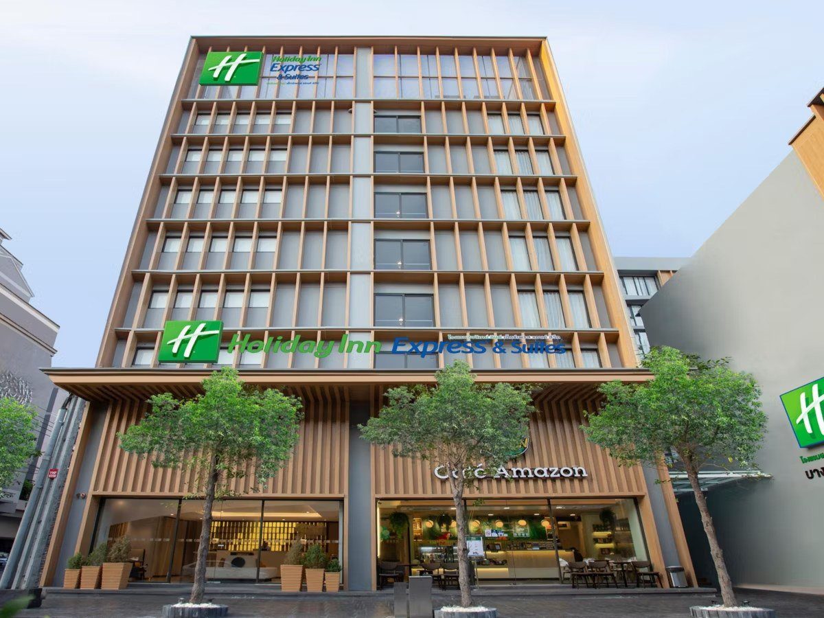 曼谷中央碼頭智選假日套房酒店