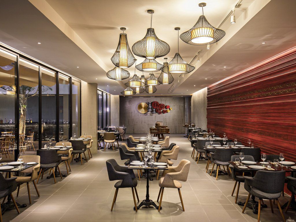 清邁尼曼 Journeyhub 諾富特酒店，餐廳用餐空間
