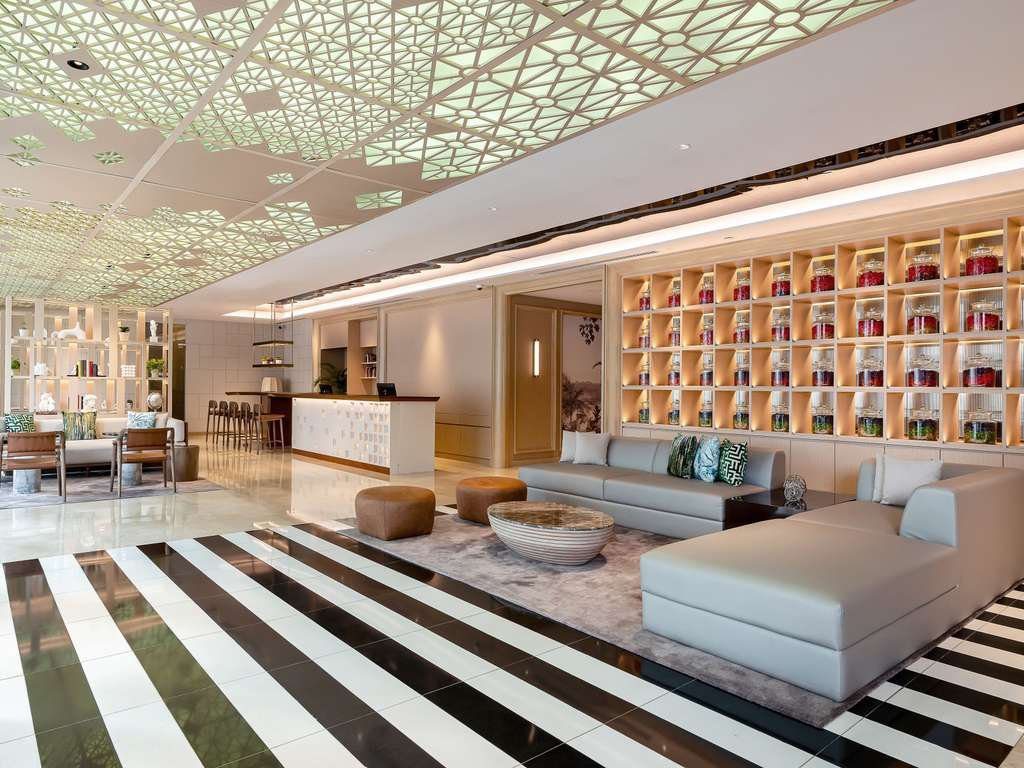 曼谷蘇坤逸 Legacy 諾富特生活酒店，大廳公共空間