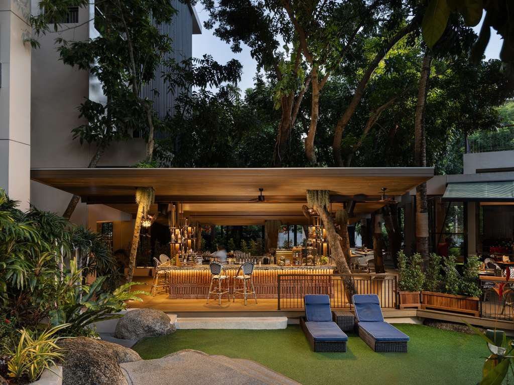 普吉卡塔阿維斯塔諾富特度假酒店，餐廳公共空間