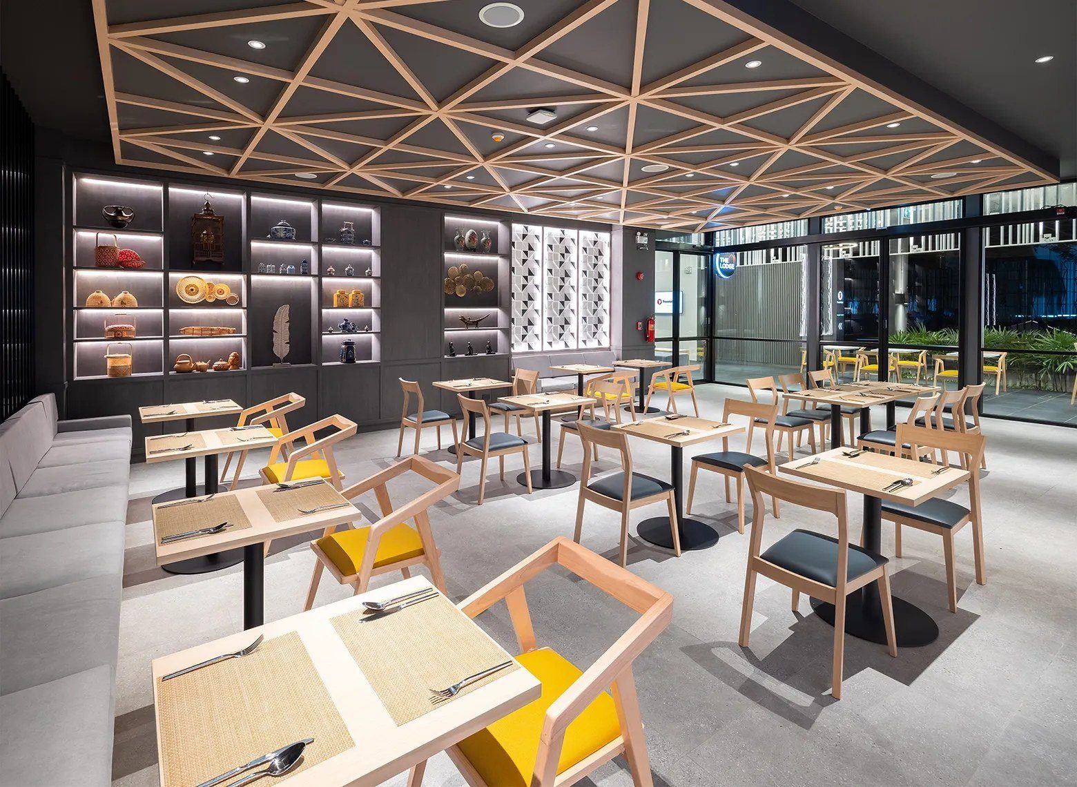 普吉市 Travelodge 飯店，餐廳用餐空間